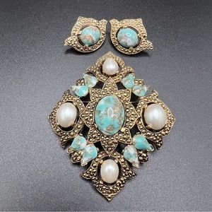 Vintage Sarah Coventry Remembrance Collection Brooch and Clip-on Earrings